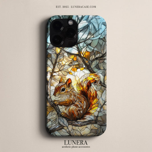 LUNERA "Golden Squirrel" Tasarım Telefon Kılıfı – Vitray (Stained Glass) Serisi