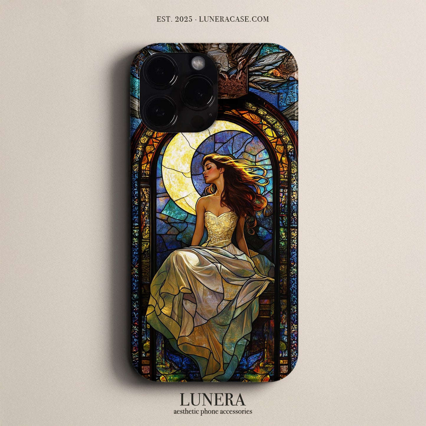 LUNERA Moonlit Grace Case – Ay Işığı Vitray Figürlü Parlak Telefon Kılıfı
