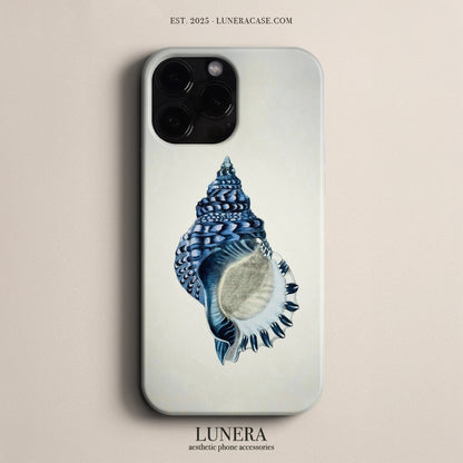 LUNERA 'Ocean Shell' Case – Deniz Kabuğu İllüstrasyonlu Minimal Kılıf