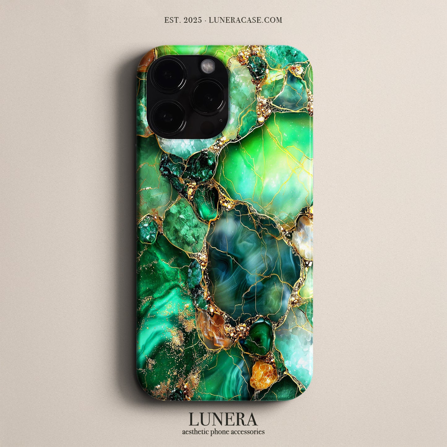 Lunera "Zümrüt Altın Taş" Tasarım Telefon Kılıfı – Luxury Serisi
